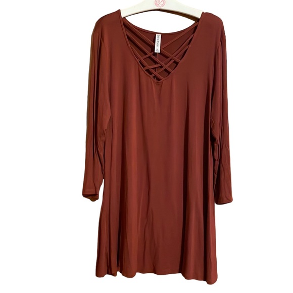 •ZENANA PREMIUM•NWOT BROWN LADDER FRONT 3/4 SLEEVE TUNIC TOP SIZE XL - Picture 1 of 6